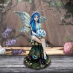 d6853c24-7.jpg fairy figurine