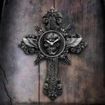 d7311c25-7.jpg Memento Horas Clock,Gothic wall clock,Nemesis Now timepiece,Skull cross clock,Gothic home decor