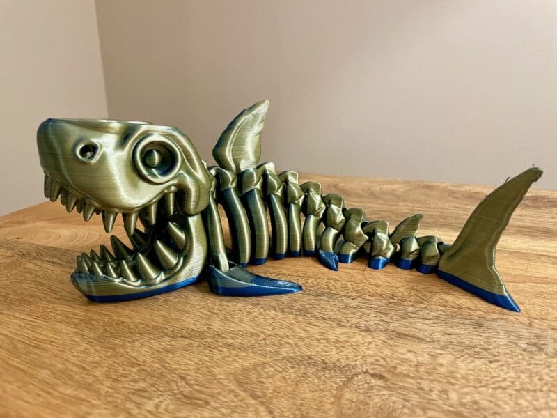 Articulated Flexi Shark,3D Printed Fidget Toy,Skeleton Shark Desk Decor,Sensory Stress Relief Toy,Unique Ocean Gift